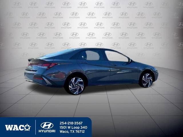 Used 2025 Hyundai Elantra Sport image 10