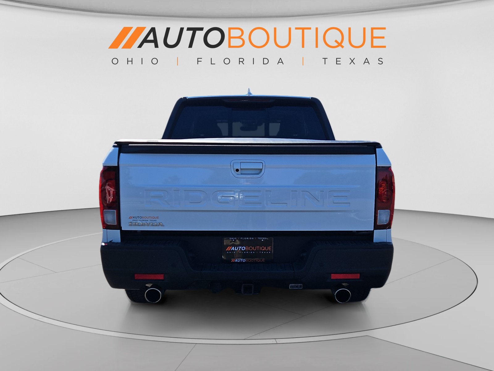 Used 2025 Honda Ridgeline Black Edition image 4