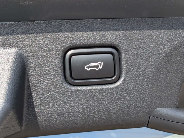 Used 2026 Kia Sportage EX FWD image 12