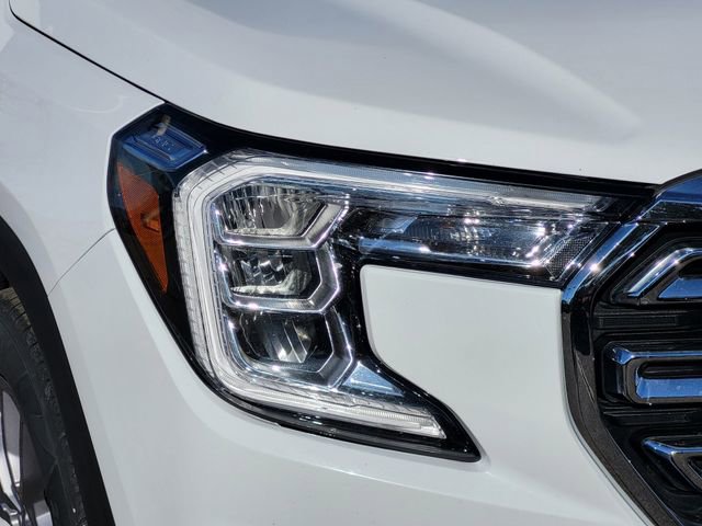 Used 2024 GMC Terrain SLT image 27