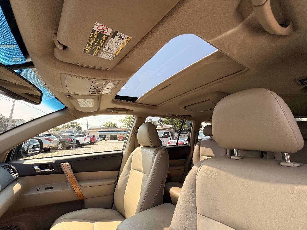 Used 2010 Toyota Highlander Limited AWD/4WD image 52