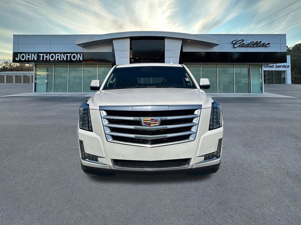 Used 2020 Cadillac Escalade Premium Luxury AWD/4WD image 2