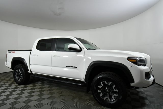 Used 2023 Toyota Tacoma TRD Off-Road image 9