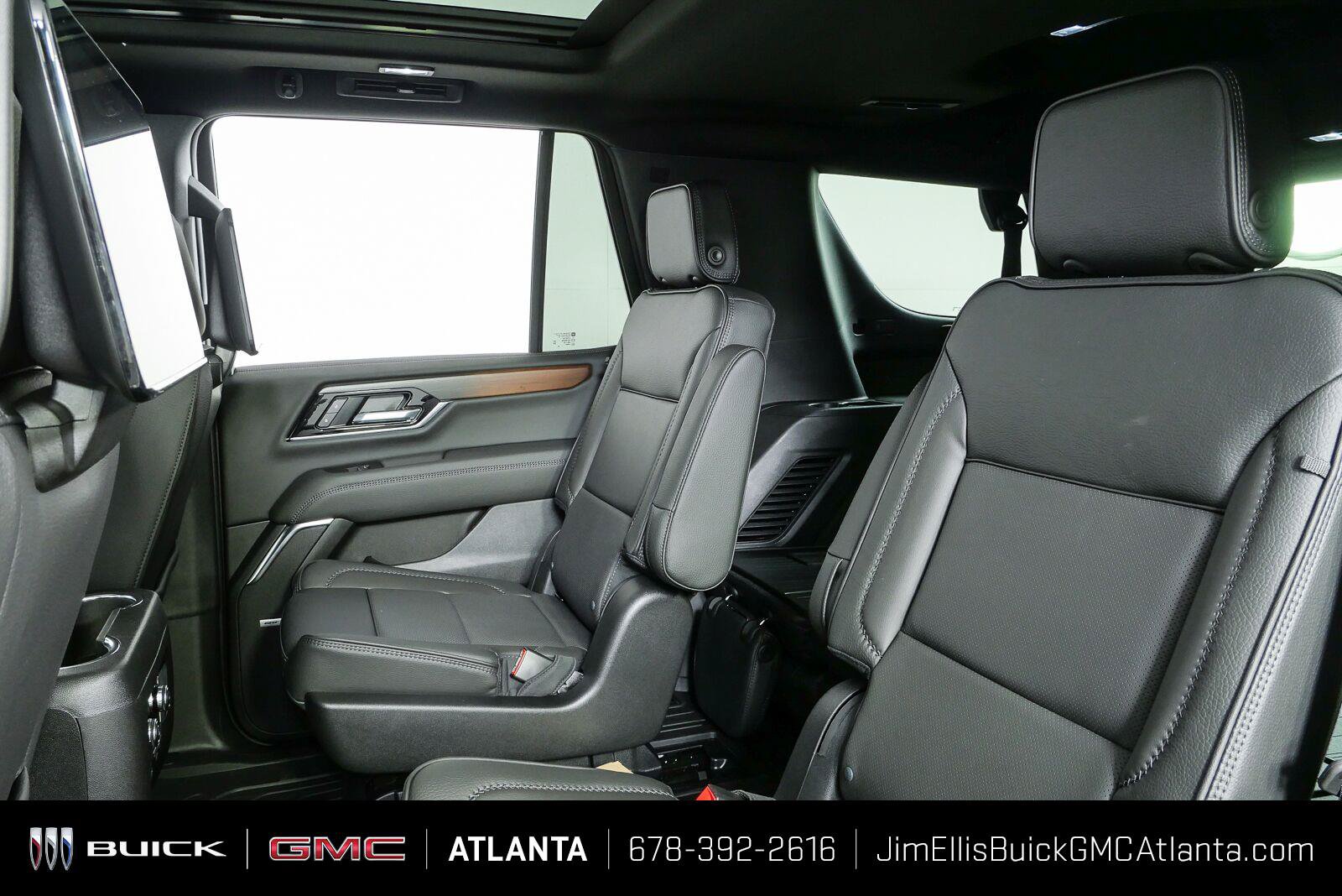 New 2026 GMC Yukon Denali w/ Advanced Technology Package AWD/4WD image 19