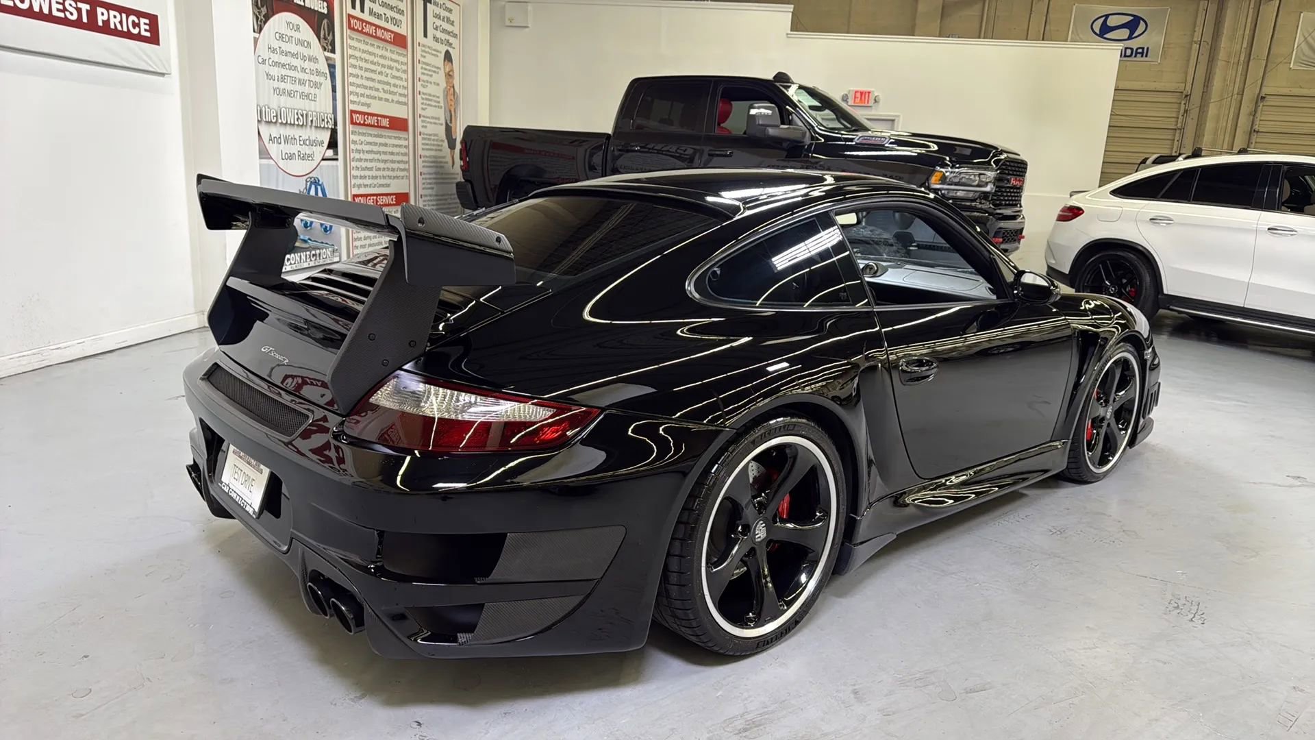 Used 2007 Porsche 911 Turbo AWD/4WD image 14