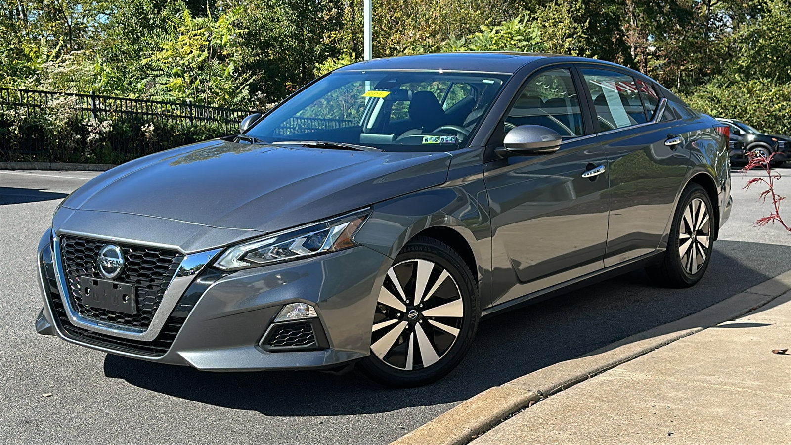 Certified 2021 Nissan Altima 2.5 SV w/ SV Premium Package