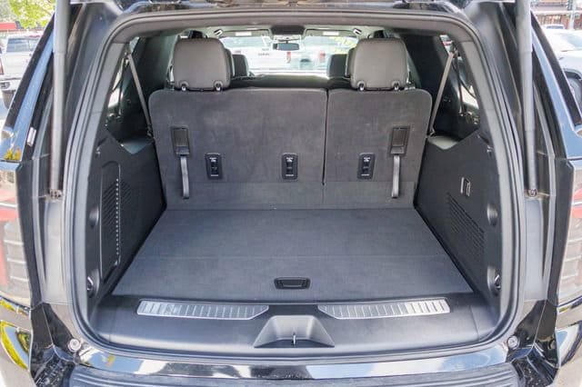 Used 2025 Chevrolet Suburban Z71 AWD/4WD image 15