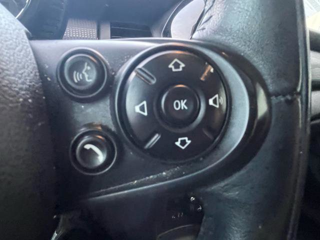 Used 2015 MINI Cooper 4-Door Hardtop image 16