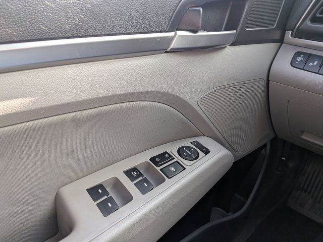 Used 2020 Hyundai Elantra Value Edition image 26