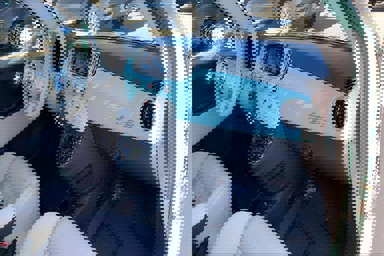 Used 2017 FIAT 500 Lounge image 18