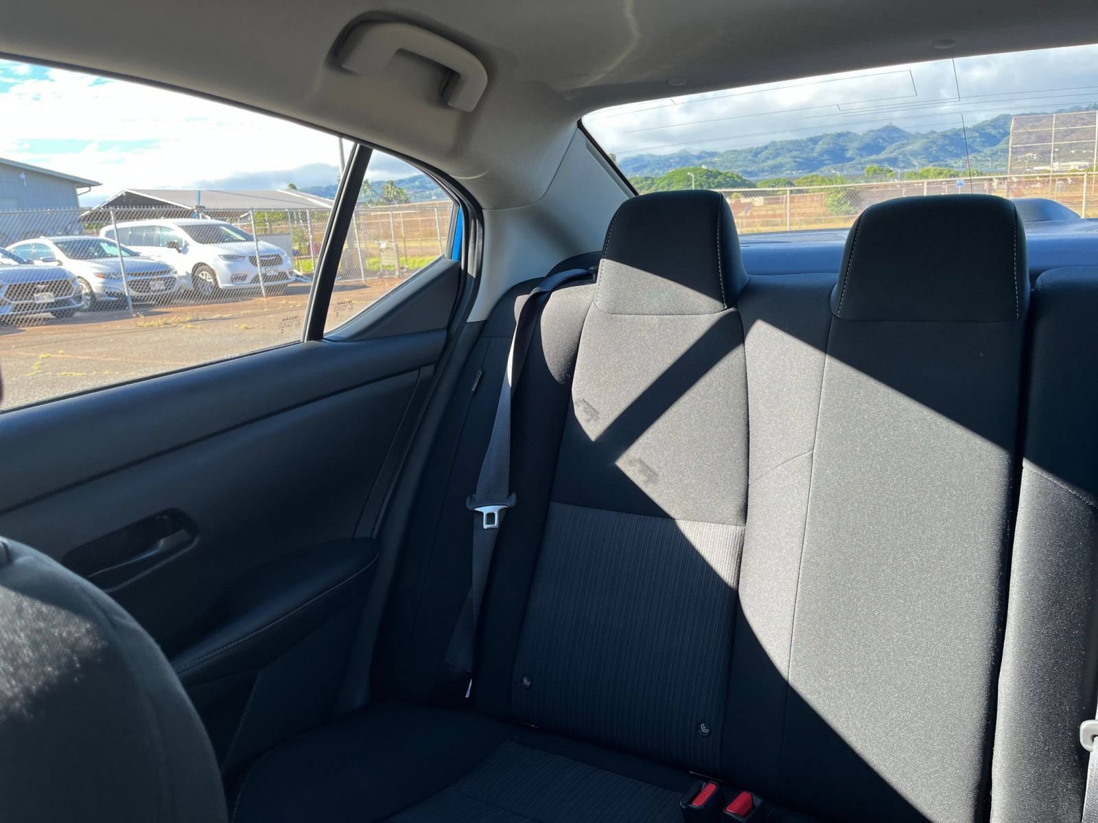 Used 2025 Nissan Sentra SV FWD image 34