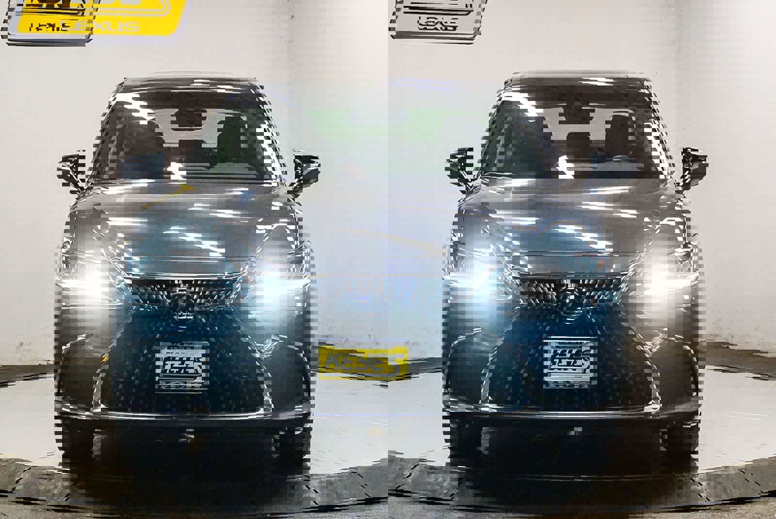 Used 2025 Lexus ES 350 image 6