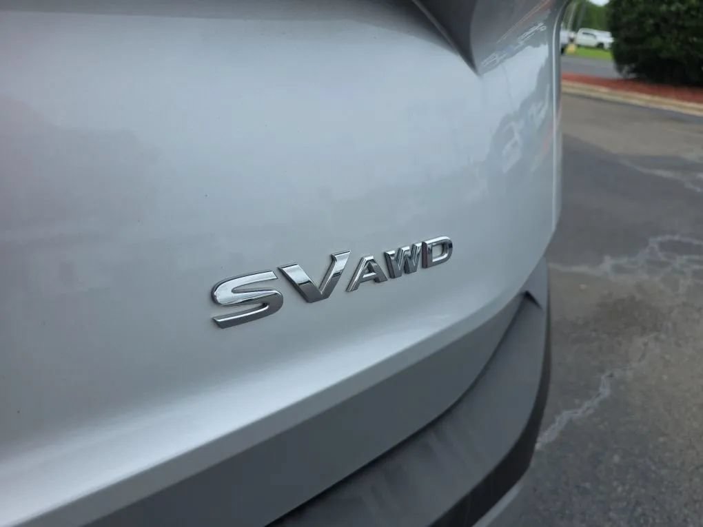 Used 2023 Nissan Rogue SV AWD/4WD image 11