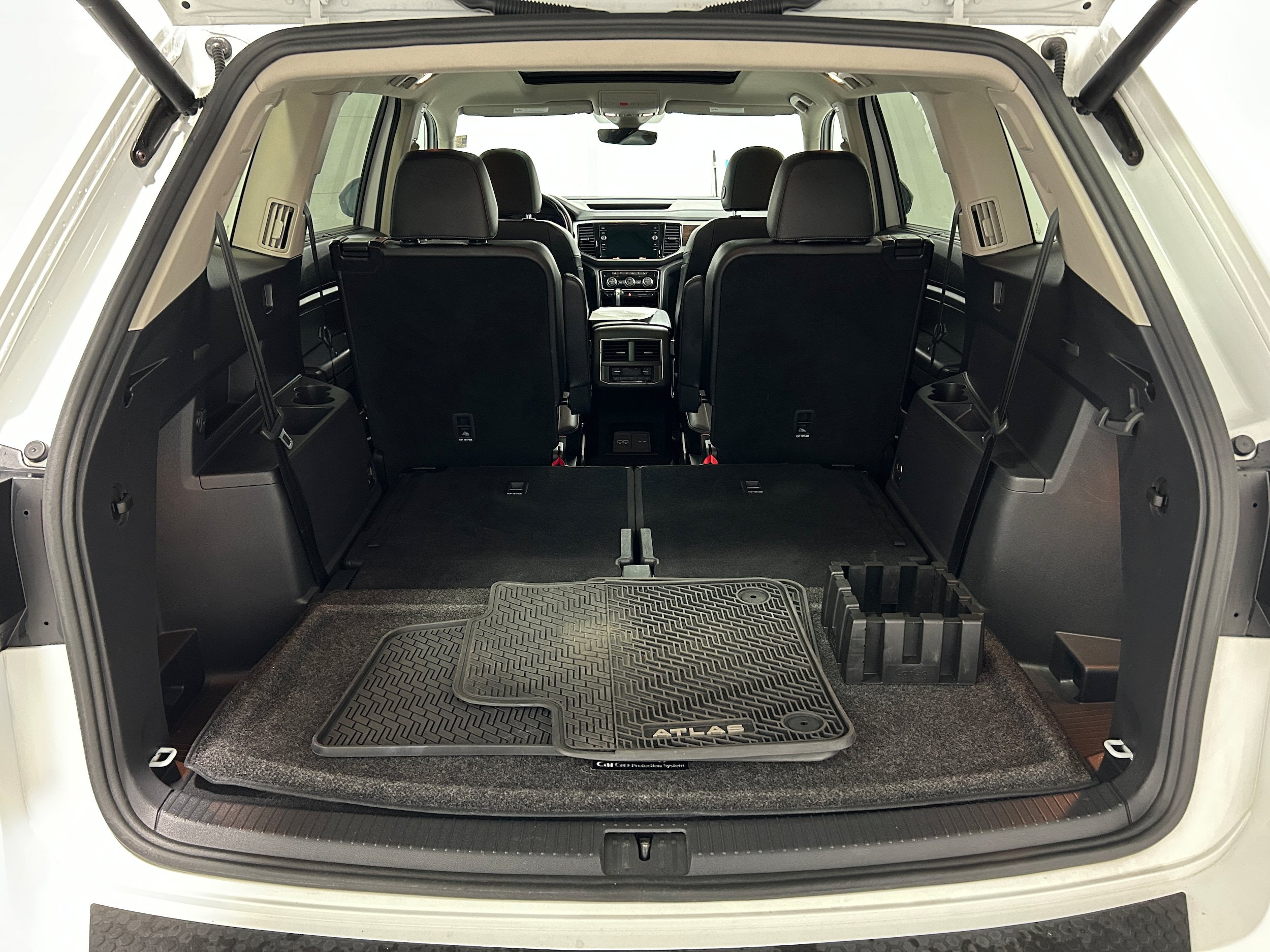 Used 2019 Volkswagen Atlas SEL Premium AWD/4WD image 35