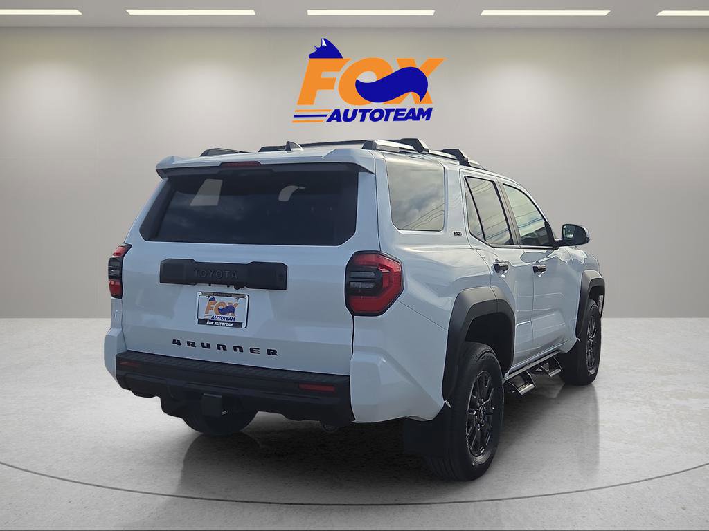 New 2026 Toyota 4Runner SR5 AWD/4WD image 4