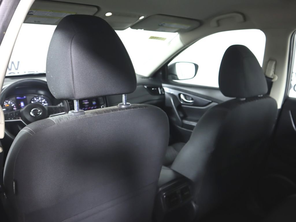 Used 2018 Nissan Rogue S image 22