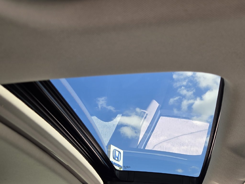 Certified 2025 Honda Accord EX-L image 19