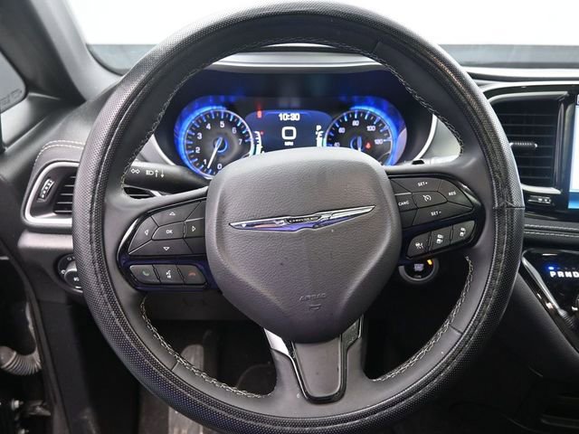 Used 2023 Chrysler Pacifica Touring-L w/ S Appearance Package AWD/4WD image 24