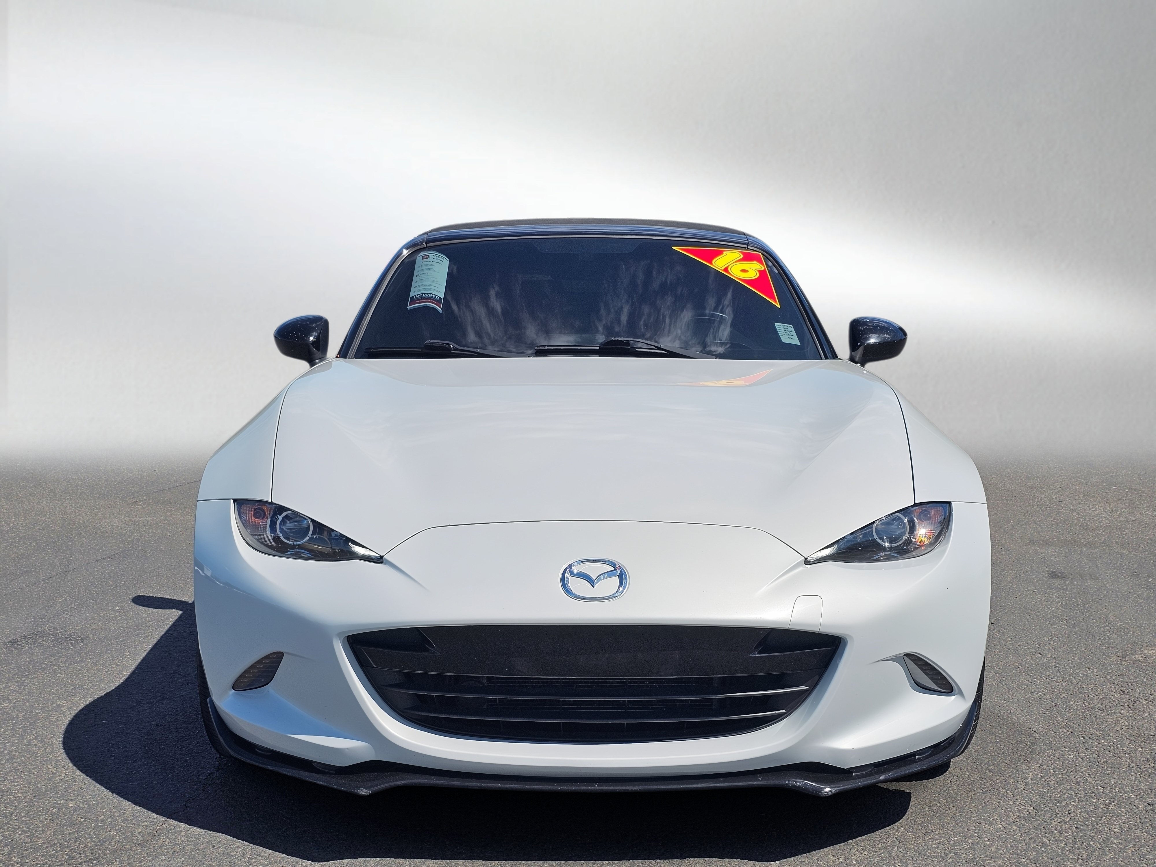Used 2016 MAZDA MX-5 Miata Club RWD image 8