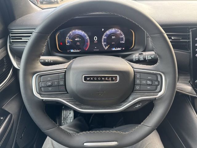 Certified 2024 Jeep Wagoneer Series III w/ Flexible Seating Group image 14