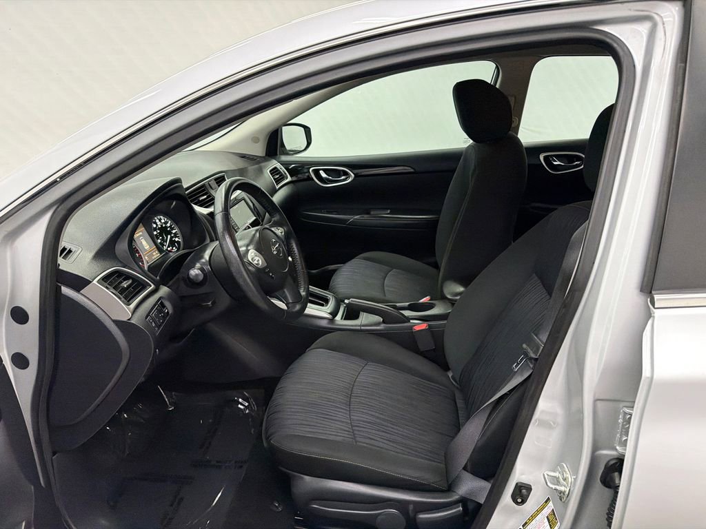 Used 2019 Nissan Sentra SV image 9