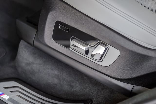 Used 2023 BMW X7 xDrive40i w/ M Sport Package image 47