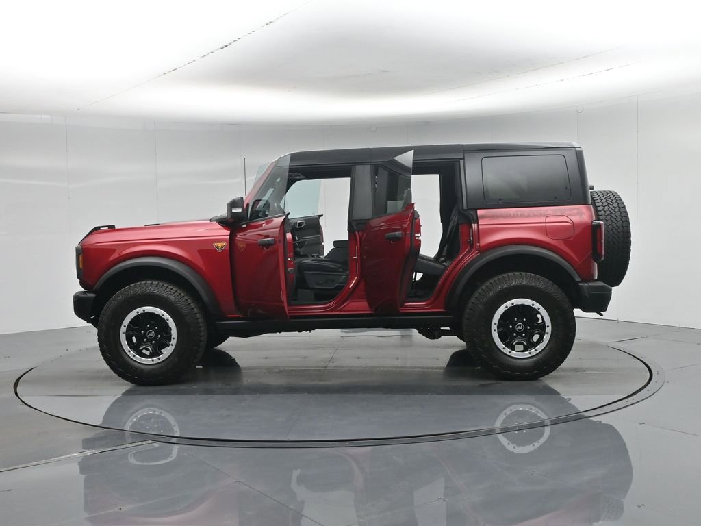 Used 2025 Ford Bronco Badlands AWD/4WD image 34
