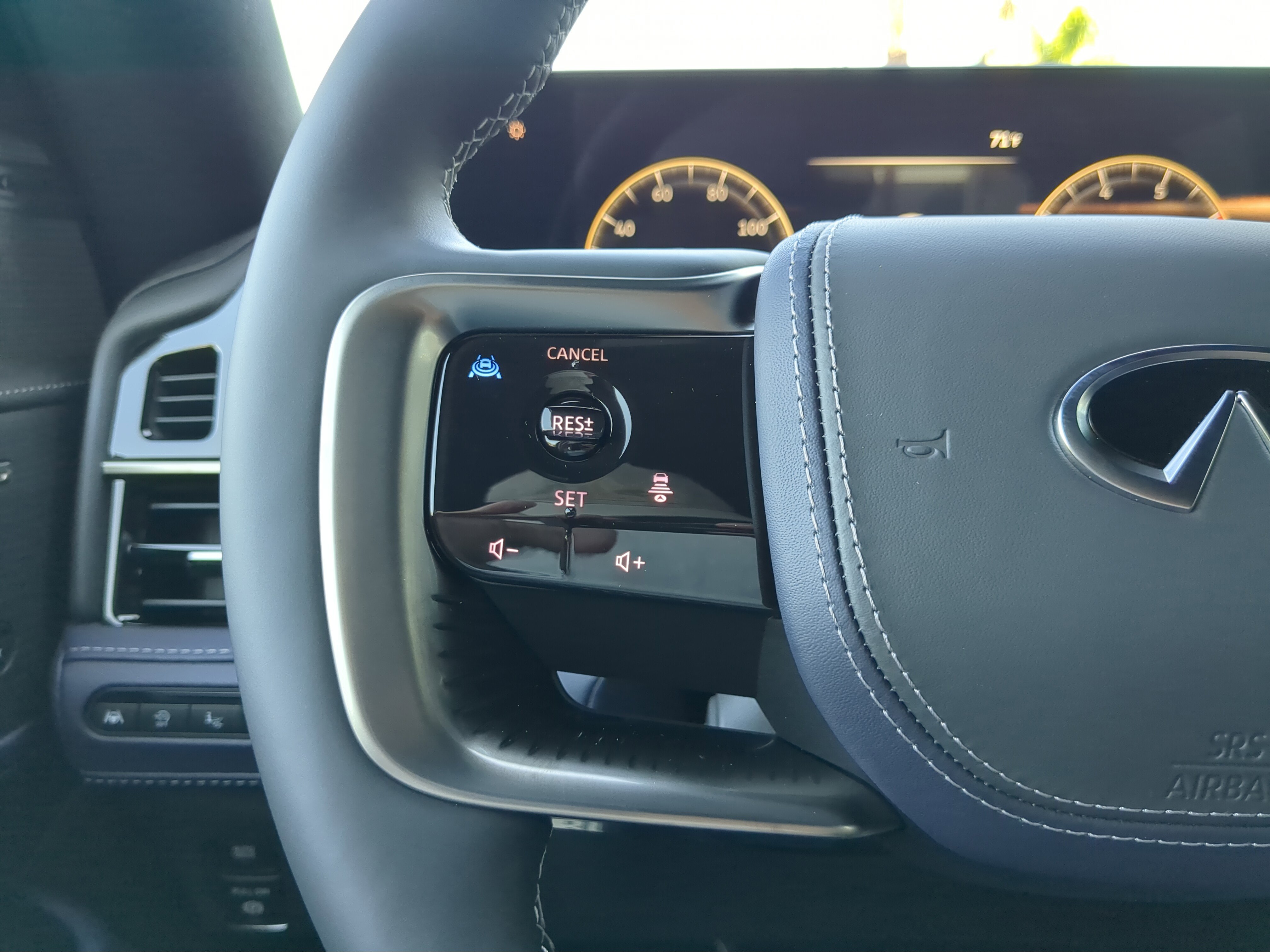 New 2026 INFINITI QX80 4WD w/ Sport Exterior Package image 30