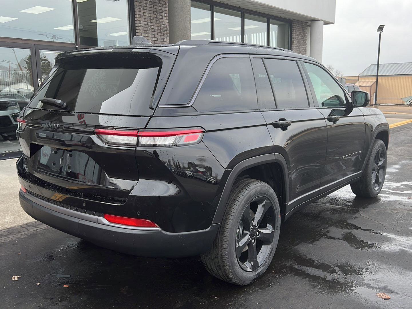 New 2026 Jeep Grand Cherokee Limited image 3