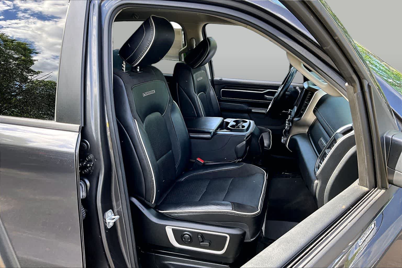Used 2022 RAM 1500 Laramie AWD/4WD image 8