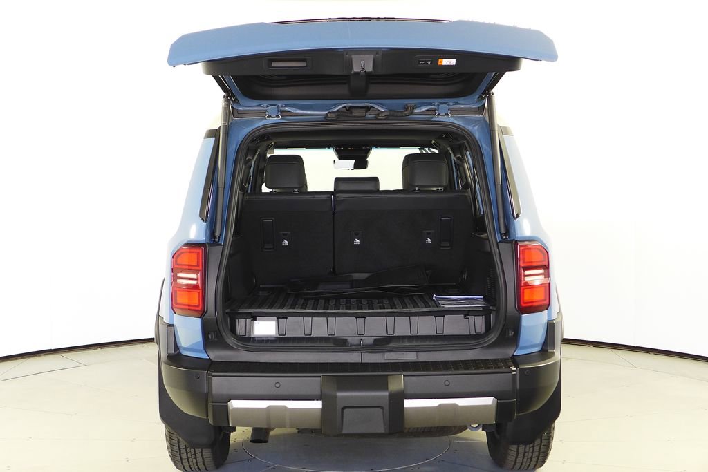 Used 2024 Toyota Land Cruiser image 10