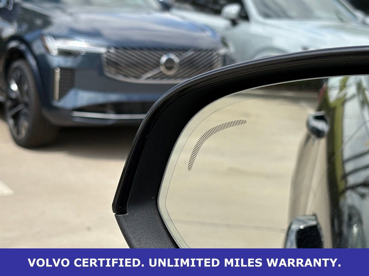 Certified 2024 Volvo XC40 B5 Plus image 13