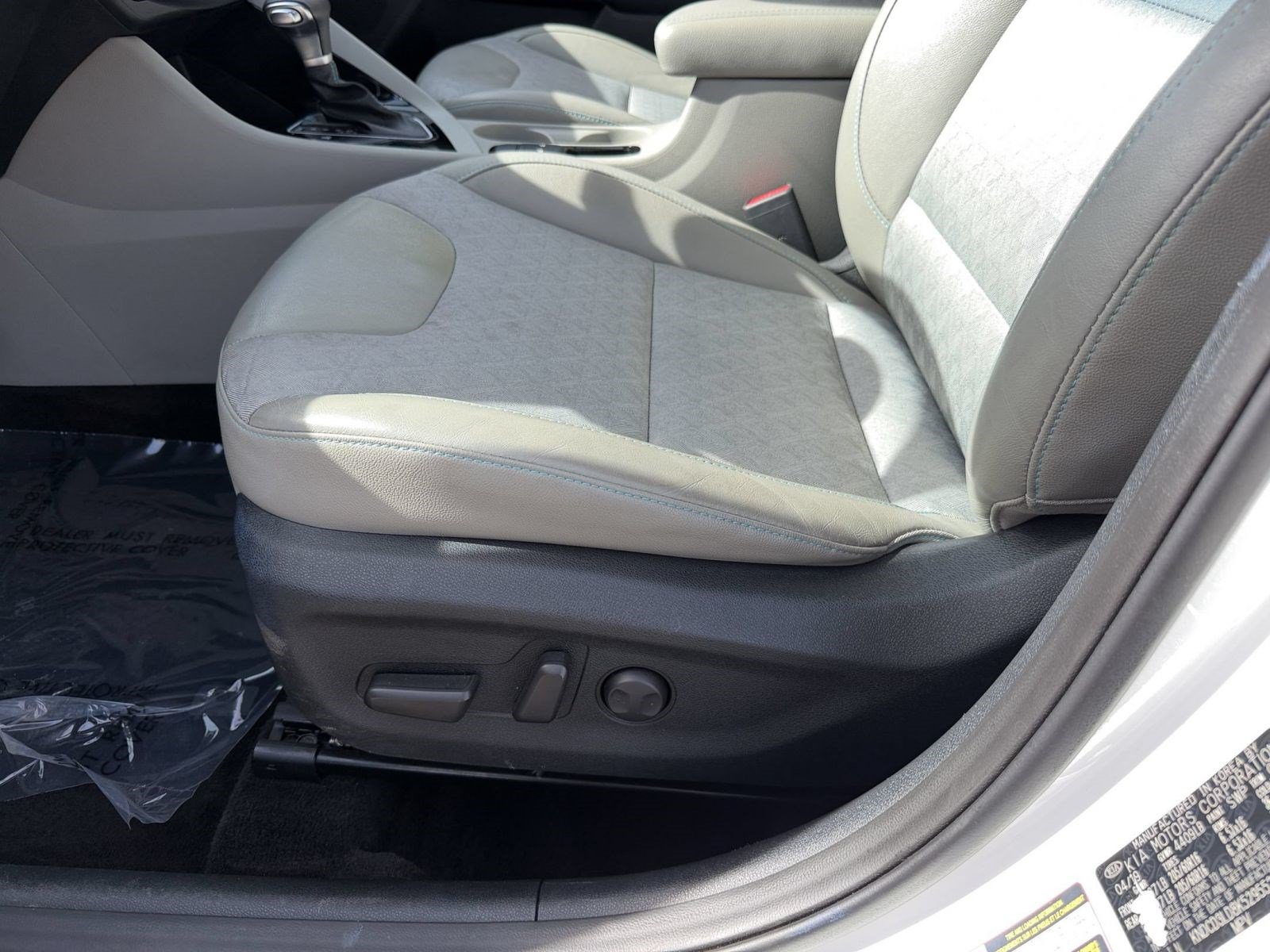 Used 2019 Kia Niro EX FWD image 15