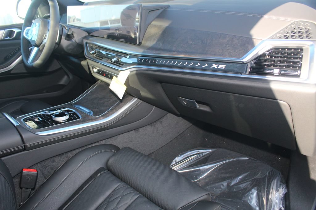 New 2026 BMW X5 xDrive40i w/ Executive Package AWD/4WD image 24