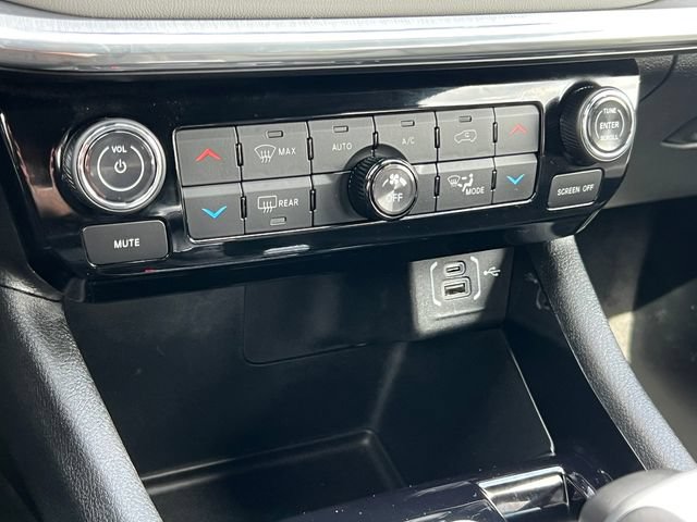 Used 2024 Jeep Compass Limited AWD/4WD image 25