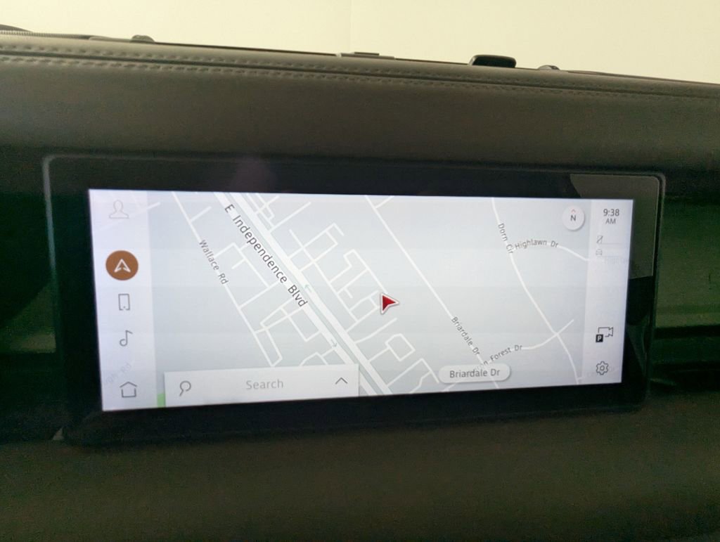 Used 2020 Land Rover Defender 110 HSE image 10