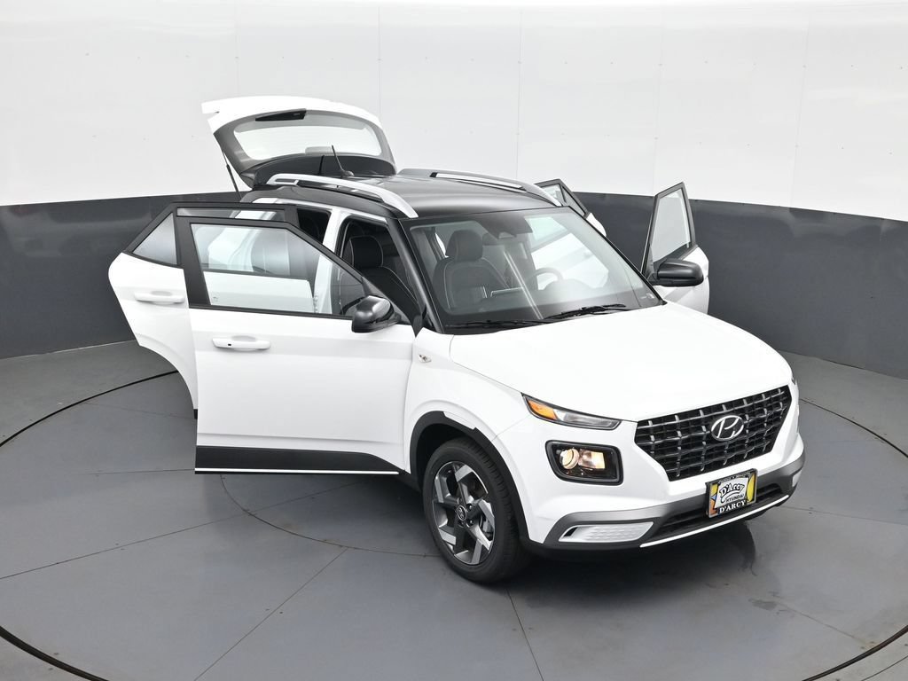 New 2026 Hyundai Venue SEL FWD image 29