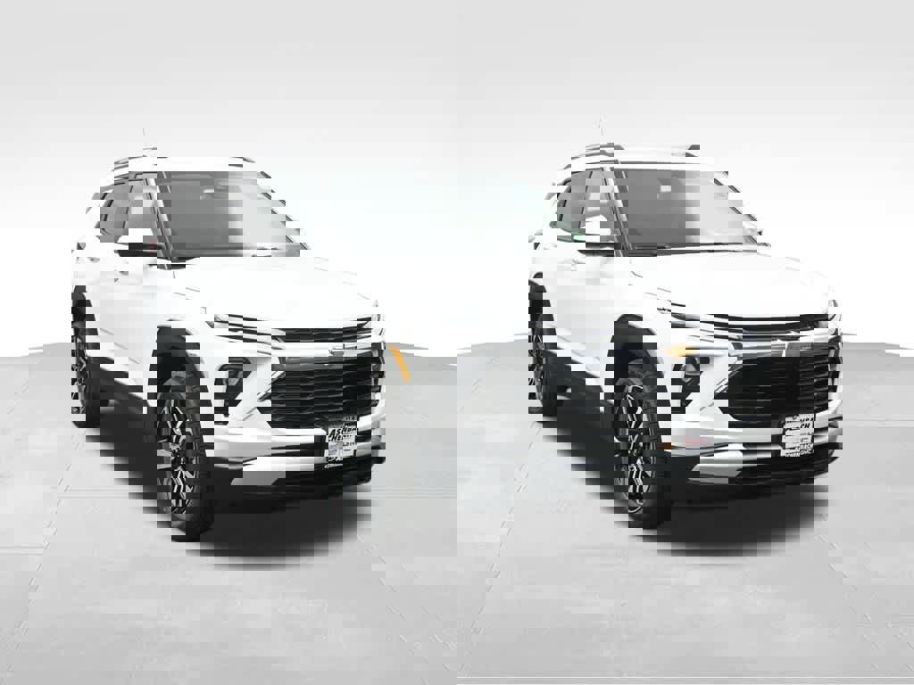 New 2025 Chevrolet TrailBlazer LT w/ Convenience Package image 2