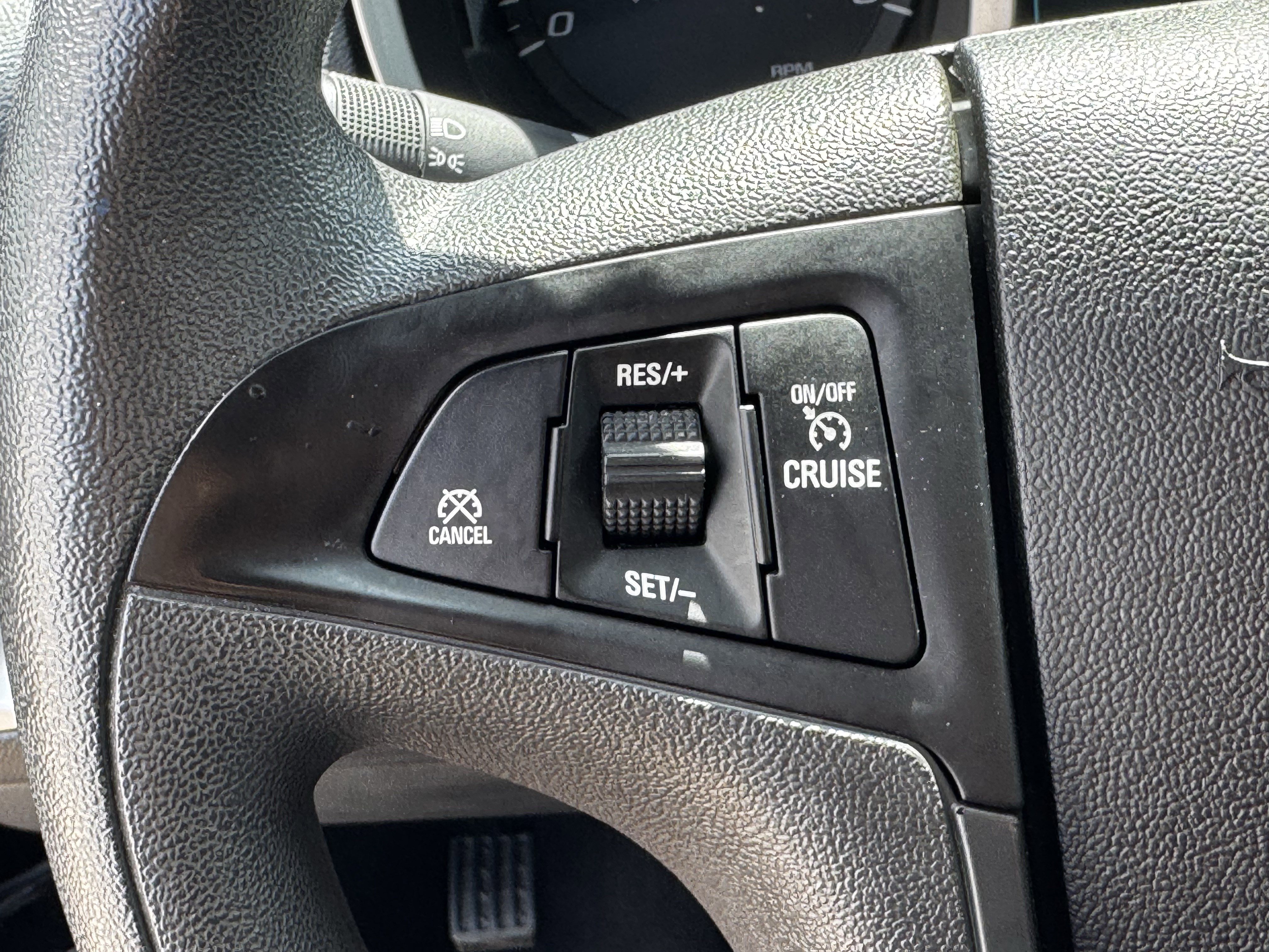 Used 2017 Chevrolet Equinox LS FWD image 23