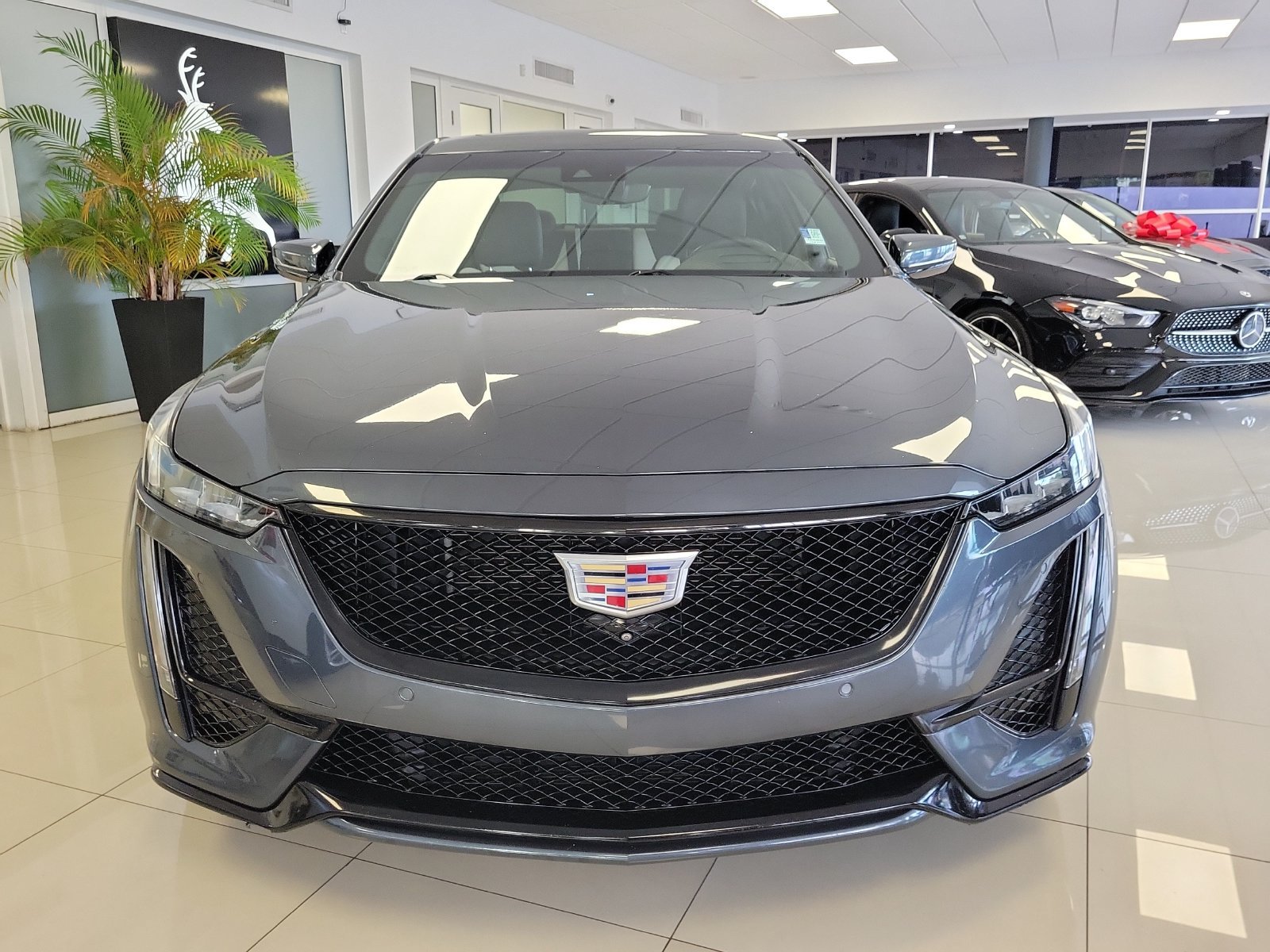 Used 2020 Cadillac CT5 V w/ Premium Package RWD image 2