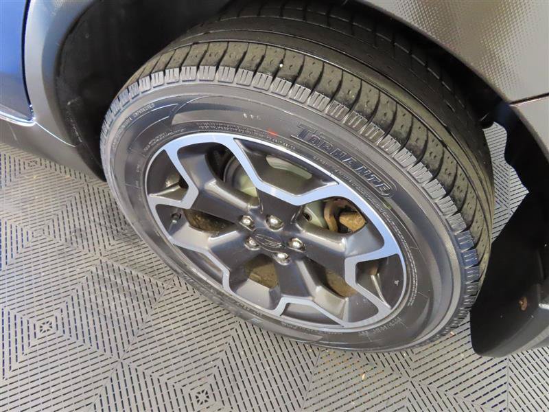 Used 2013 Subaru Crosstrek 2.0i Limited AWD/4WD image 32