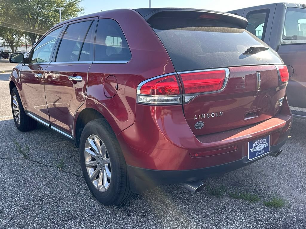 Used 2013 Lincoln MKX AWD image 5