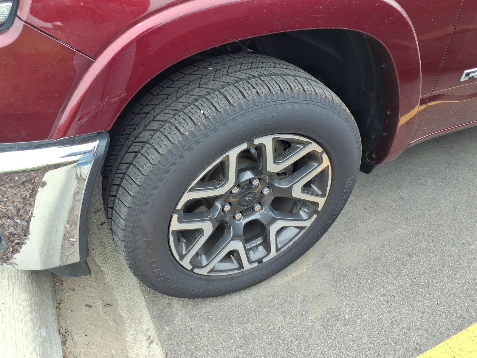Used 2025 RAM 1500 Laramie AWD/4WD image 24