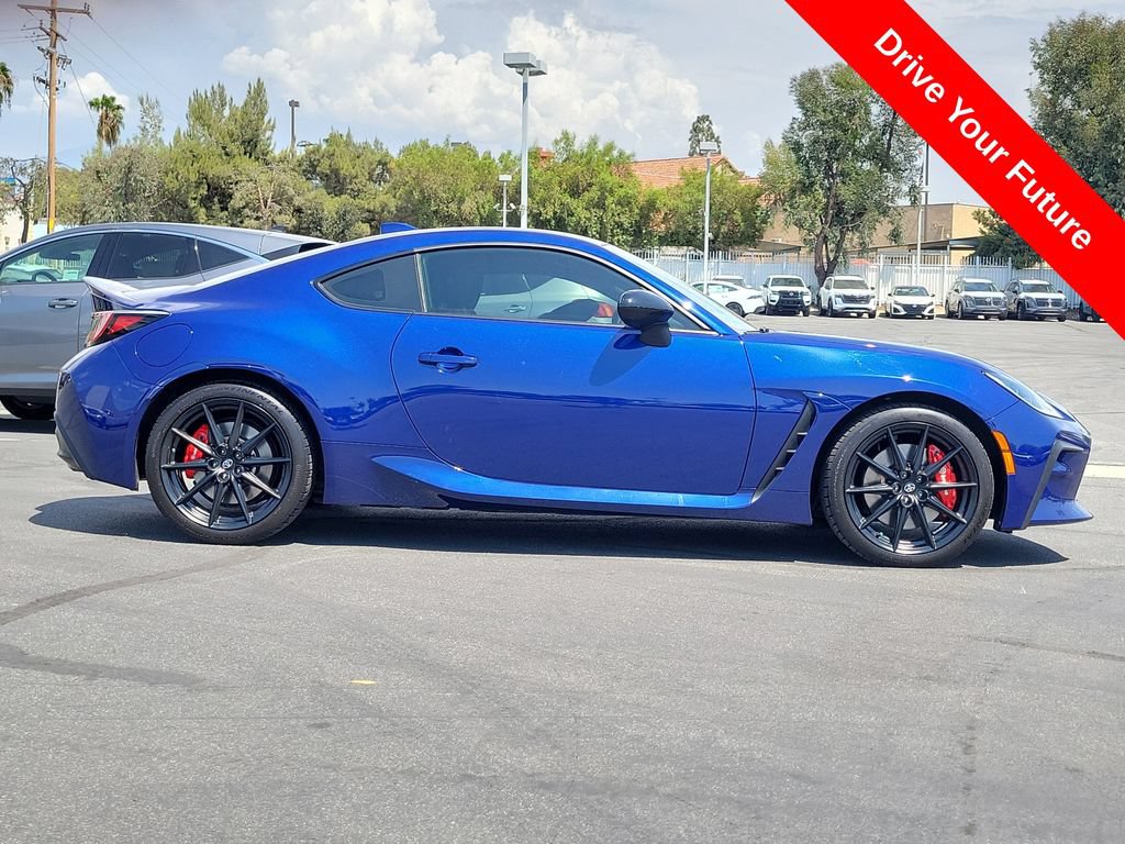 Used 2025 Toyota GR86 Premium w/ Performance Package RWD image 33