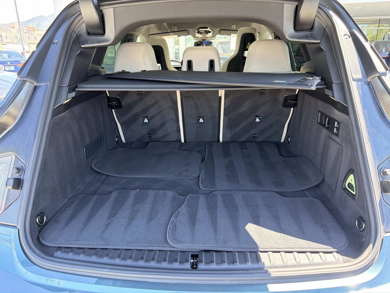 Certified 2025 BMW iX xDrive50 image 5