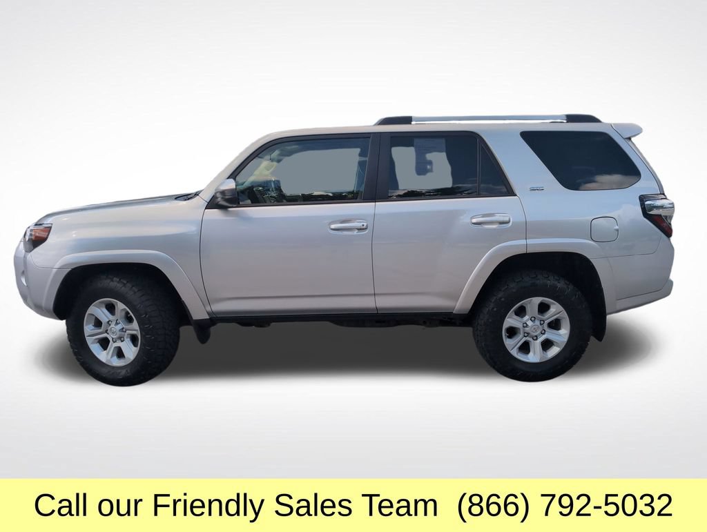 Certified 2021 Toyota 4Runner SR5 AWD/4WD image 2