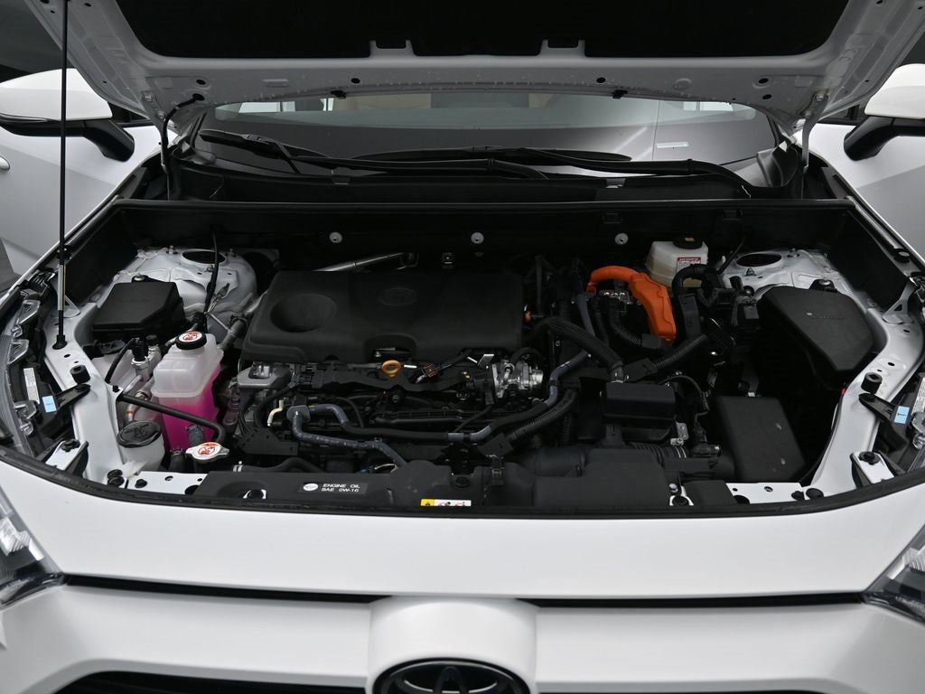 Used 2025 Toyota RAV4 XLE image 34