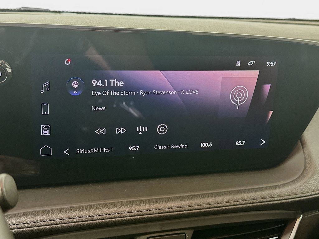 Used 2024 Buick Encore GX Sport Touring image 17