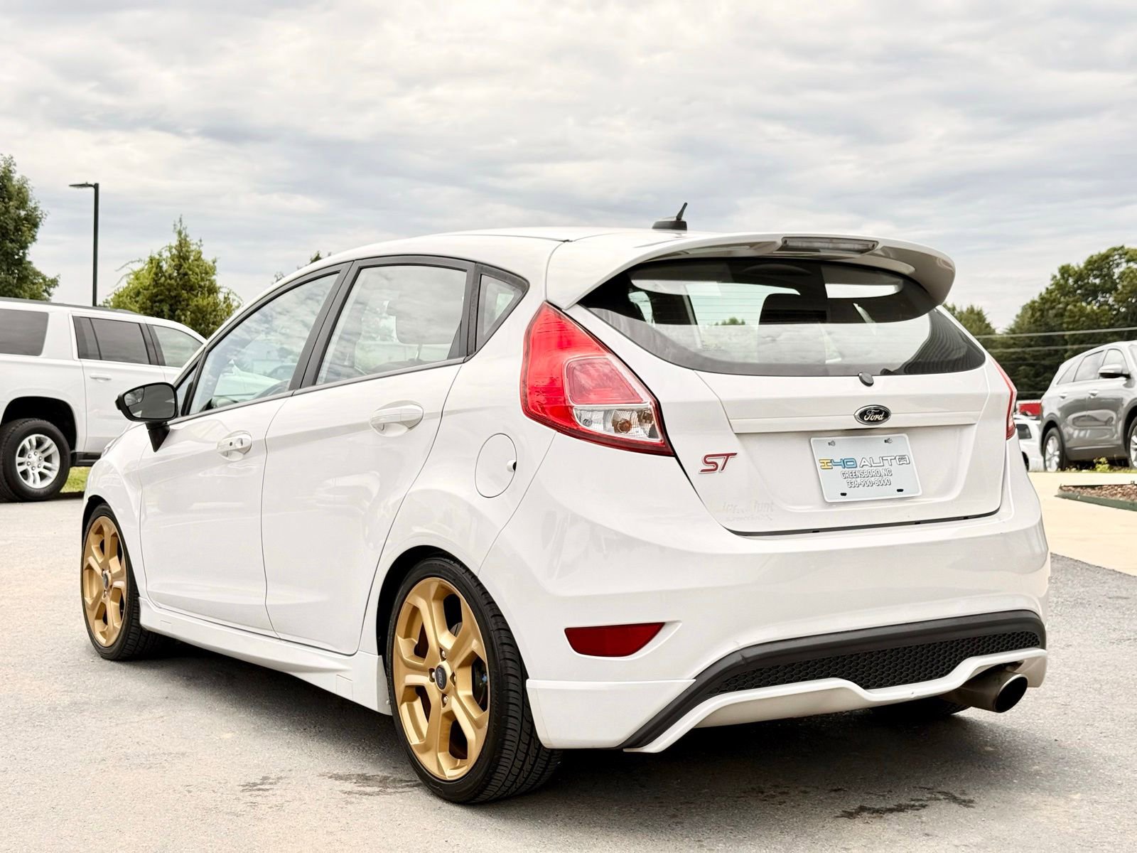 Used 2016 Ford Fiesta ST FWD image 12