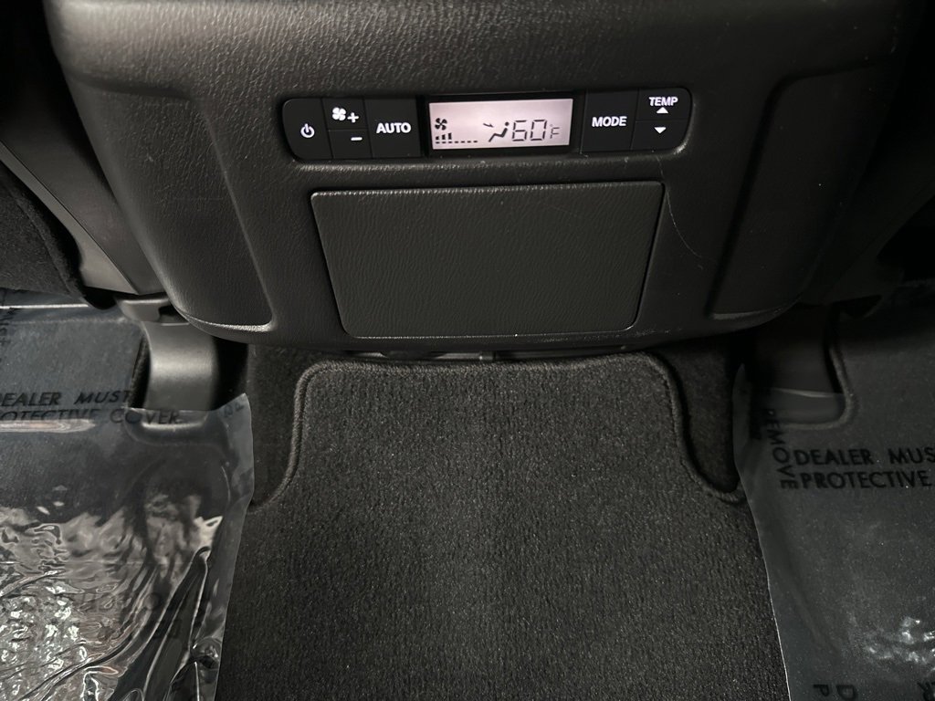 Used 2022 Nissan Armada SL w/ Captain's Chairs Package image 32